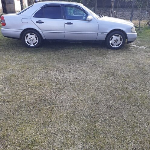 Mercedes C 180 1994, 274,554 km - 1.8 l - Astara