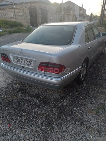 Mercedes E 230 1996, 528,000 km - 2.3 л - Bakı