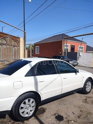Audi A4 2000, 200,000 km - 1.8 l - Bakı