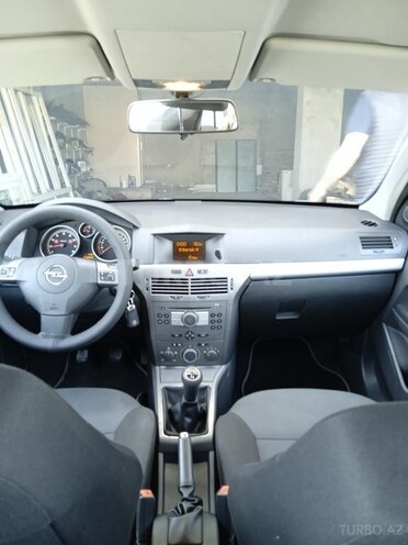 Opel Astra 2006, 178,000 km - 1.4 l - Bakı