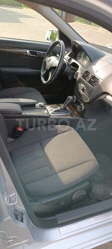 Mercedes C 220 2009, 261,700 km - 2.2 l - Bakı