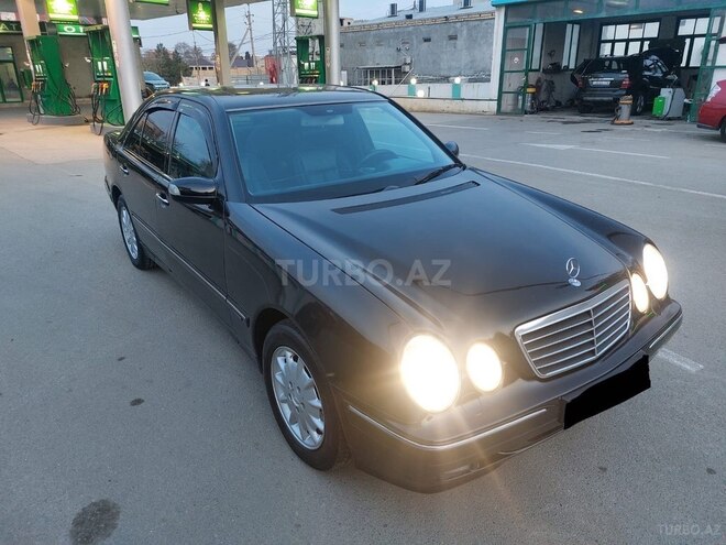 Mercedes E 270 1999, 345,000 km - 2.7 l - Bakı