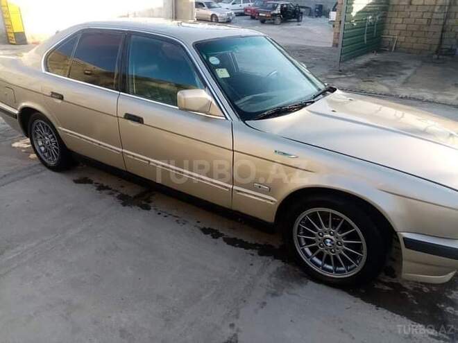 BMW 520 1990, 300,000 km - 2.0 л - Bakı