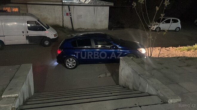 Opel Astra 2009, 999,000 km - 1.3 l - Bakı