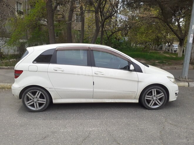 Mercedes B 180 2010, 88,200 km - 1.7 л - Bakı
