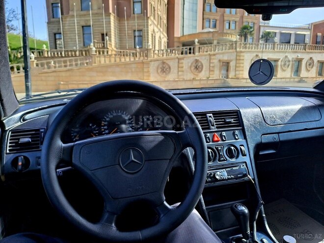 Mercedes C 280 1996, 444,000 km - 2.8 l - Bakı