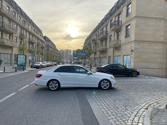 Mercedes E 200 2012, 193,000 km - 1.8 l - Bakı