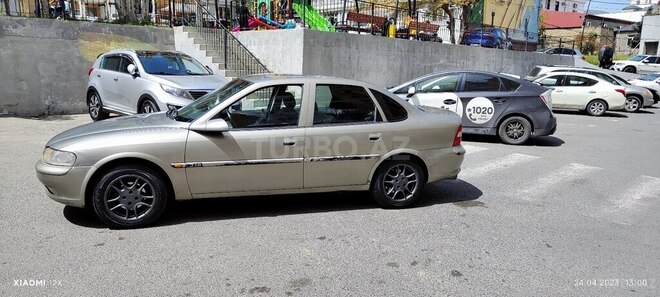 Opel Vectra 1996, 309,270 km - 1.6 l - Bakı