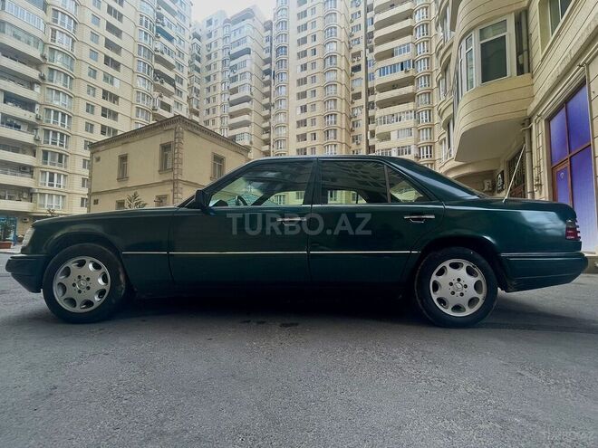 Mercedes E 220 1994, 399,500 km - 2.2 l - Bakı