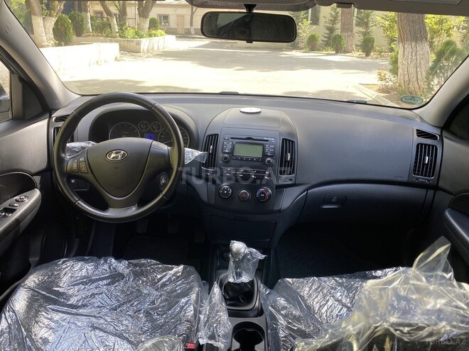 Hyundai i30 2009, 190,000 km - 1.4 л - Bakı
