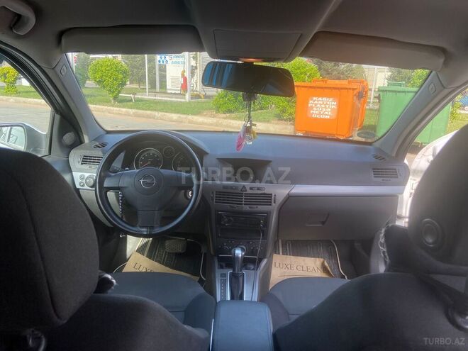 Opel Astra 2005, 295,000 km - 1.8 л - Bakı