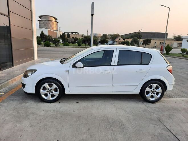 Opel Astra 2005, 295,000 km - 1.8 л - Bakı