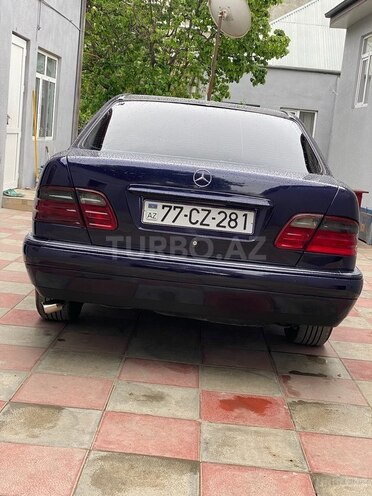 Mercedes E 200 1997, 286,900 km - 2.0 l - Gəncə