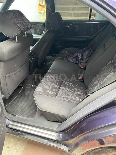 Mercedes E 200 1997, 286,900 km - 2.0 l - Gəncə