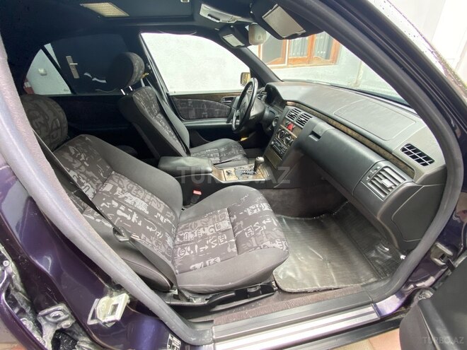 Mercedes E 200 1997, 286,900 km - 2.0 l - Gəncə