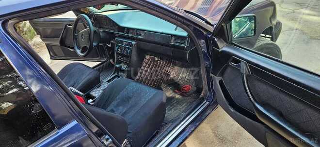 Mercedes E 200 1993, 231,000 km - 2.0 l - Sumqayıt
