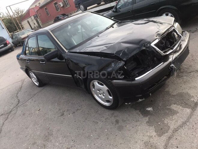 Mercedes C 230 1998, 251,369 km - 2.3 l - Bakı