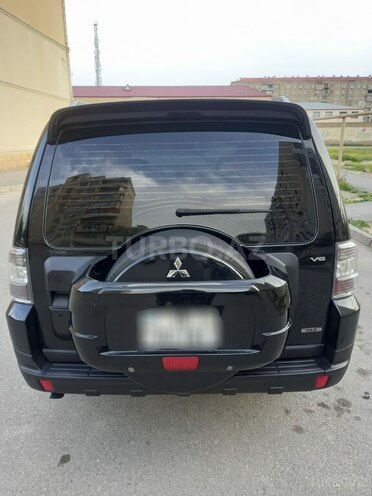 Mitsubishi Pajero 2007, 218,000 km - 3.0 l - Bakı