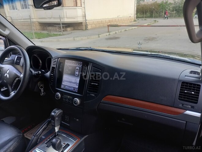 Mitsubishi Pajero 2007, 218,000 km - 3.0 l - Bakı