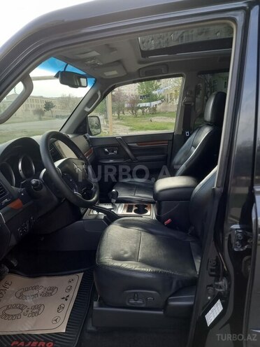 Mitsubishi Pajero 2007, 218,000 km - 3.0 l - Bakı