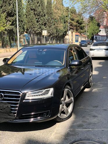 Audi A8 2014, 127,000 km - 4.0 л - Bakı