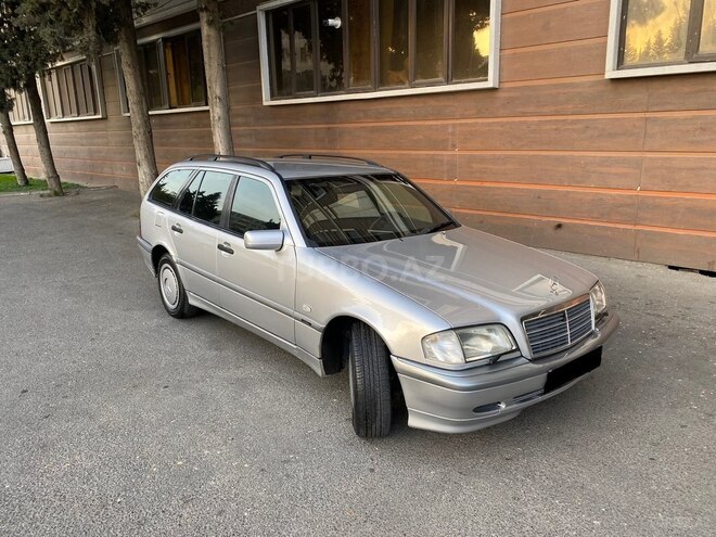 Mercedes C 220 2000, 310,000 km - 2.2 l - Bakı