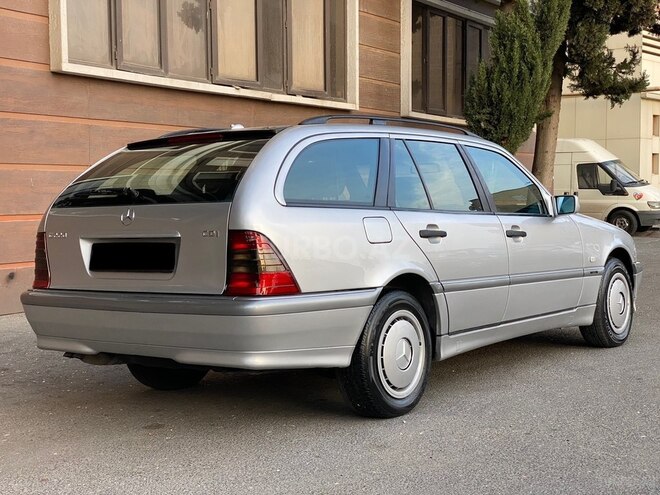 Mercedes C 220 2000, 310,000 km - 2.2 l - Bakı