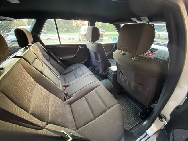 Mercedes C 220 2000, 310,000 km - 2.2 l - Bakı