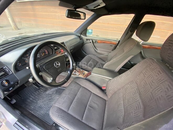 Mercedes C 220 2000, 310,000 km - 2.2 l - Bakı