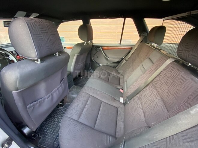 Mercedes C 220 2000, 310,000 km - 2.2 l - Bakı