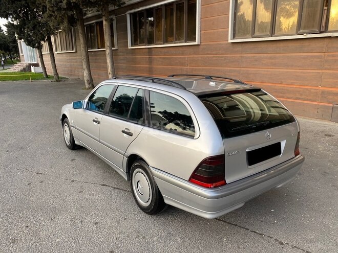Mercedes C 220 2000, 310,000 km - 2.2 l - Bakı