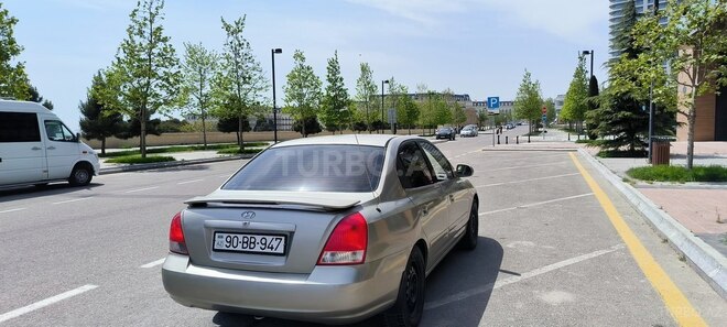 Hyundai Elantra 2001, 300,000 km - 2.0 l - Bakı