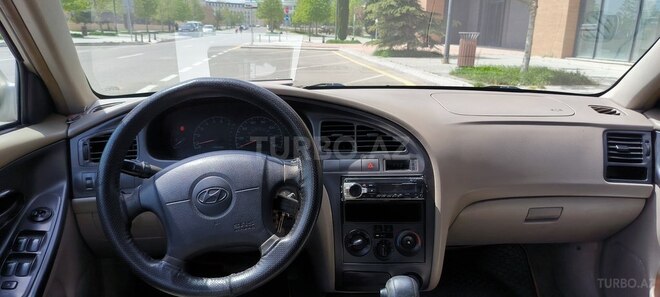 Hyundai Elantra 2001, 300,000 km - 2.0 l - Bakı