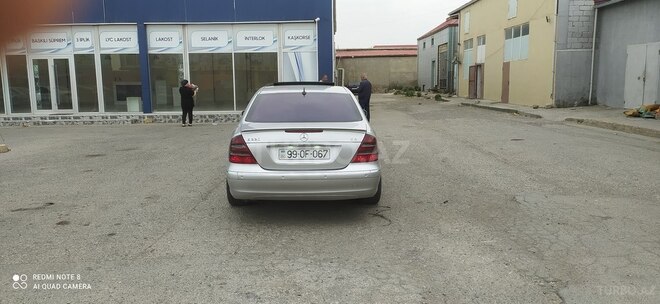 Mercedes E 220 2002, 427,000 km - 2.2 l - Bakı