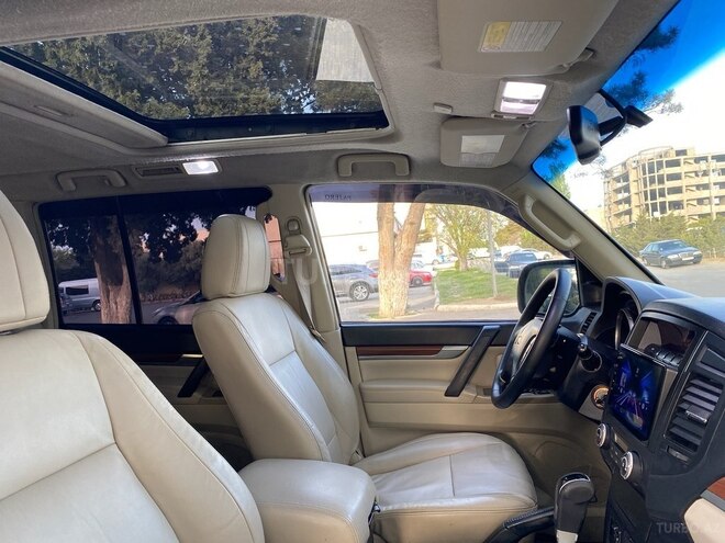Mitsubishi Pajero 2008, 281,000 km - 3.0 л - Bakı