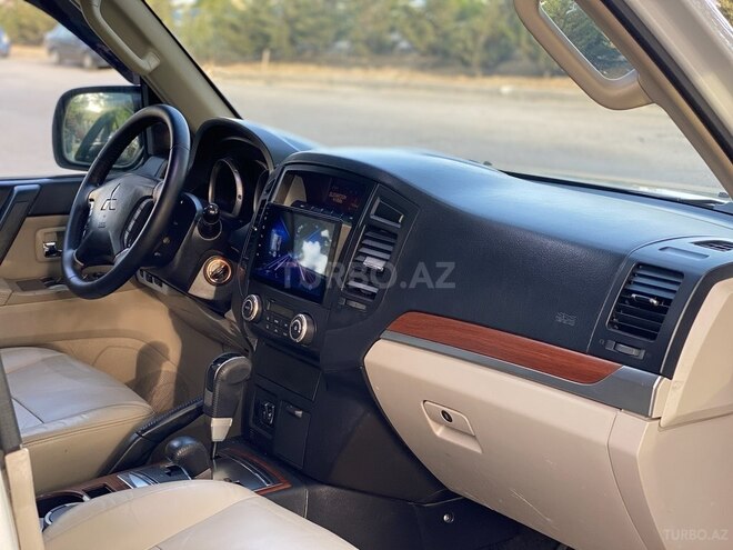 Mitsubishi Pajero 2008, 281,000 km - 3.0 л - Bakı