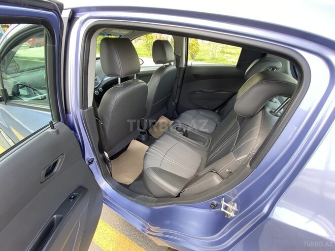 Chevrolet Spark 2015, 19,996 km - 1.2 л - Bakı