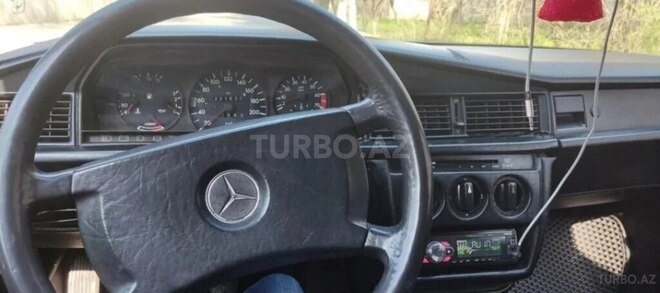 Mercedes 190 1990, 243,000 km - 2.0 l - Bakı