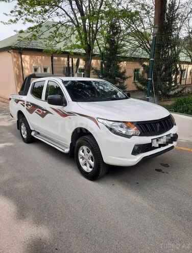 Mitsubishi L200 2016, 210,000 km - 2.5 l - Bakı