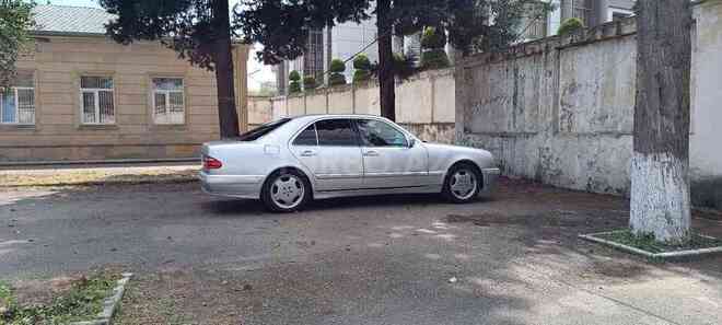 Mercedes E 230 1996, 340,000 km - 2.3 l - Bakı