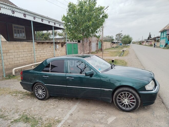 Mercedes C 220 1994, 224,118 km - 2.2 l - Cəlilabad