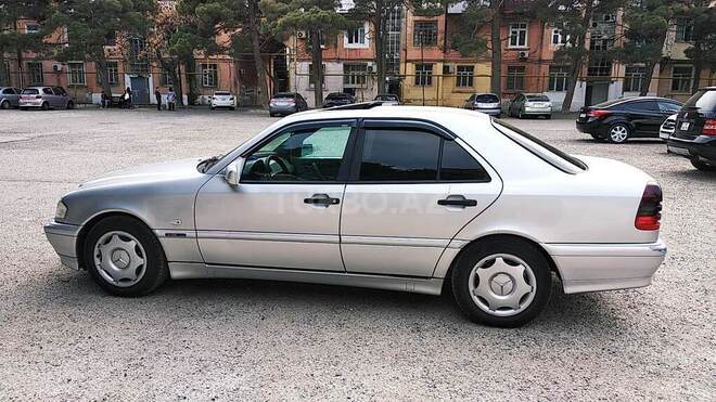 Mercedes C 180 2000, 420,000 km - 1.8 l - Bakı