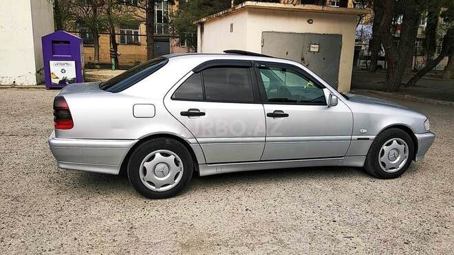 Mercedes C 180 2000, 420,000 km - 1.8 l - Bakı