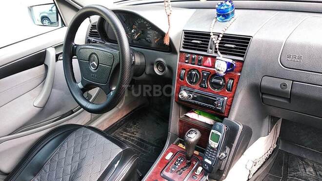 Mercedes C 180 2000, 420,000 km - 1.8 l - Bakı
