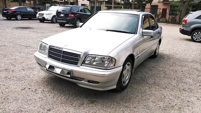 Mercedes C 180 2000, 420,000 km - 1.8 l - Bakı