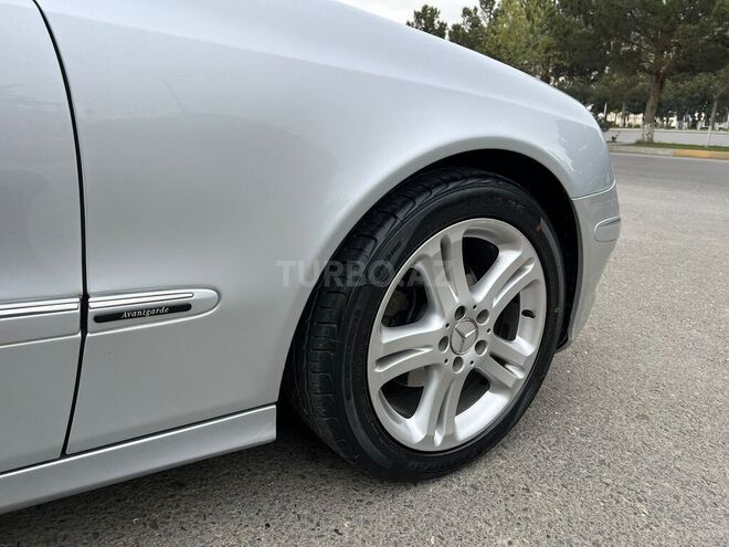 Mercedes E 220 2007, 186,000 km - 2.2 l - Sumqayıt
