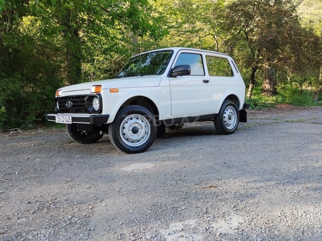 LADA (VAZ) Niva 2019, 27,000 km - 1.7 l - Şəki