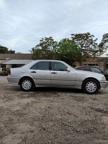 Mercedes C 200 1999, 253,000 km - 2.0 l - Bakı