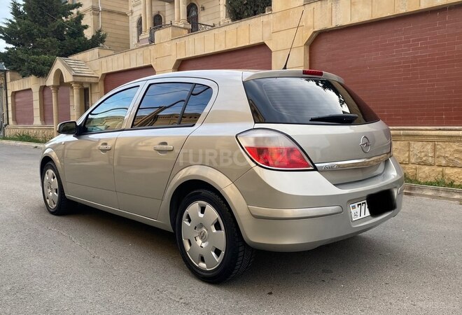 Opel Astra 2005, 110,000 km - 1.4 l - Bakı