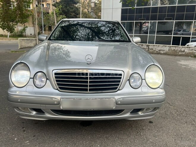 Mercedes E 220 2001, 291,000 km - 2.2 l - Bakı